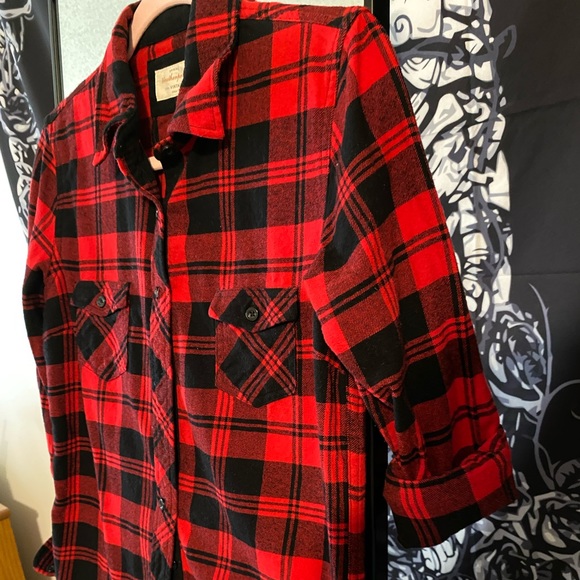 Red flannel shirt - Picture 2 of 3